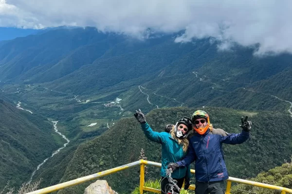Inca Jungle Trek : Aventure avec vélo, rafting et tyrolienne jusqu’à Machu Picchu