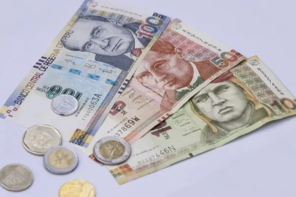 Guide complet de l&rsquo;argent au Pérou : pièces de monnaie, billets de banque et conseils pour les voyageurs